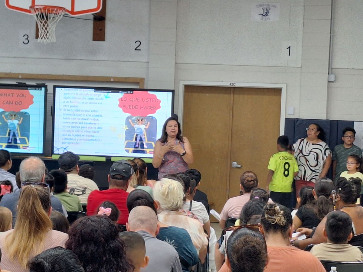 MarcellaSheler tweet media