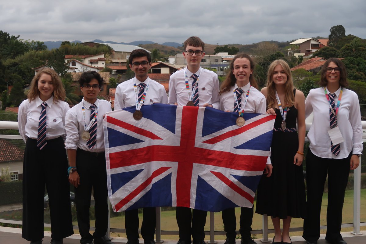 The UK team managed a very impressive 1 Gold, 2 Silver, 2 Bronze at the #IOAA2024 !!! 🥇🥈🥈🥉🥉 We are so incredibly proud of all of them for their achievements on the world stage and are looking forward to a day in Rio to celebrate before heading back to the UK!