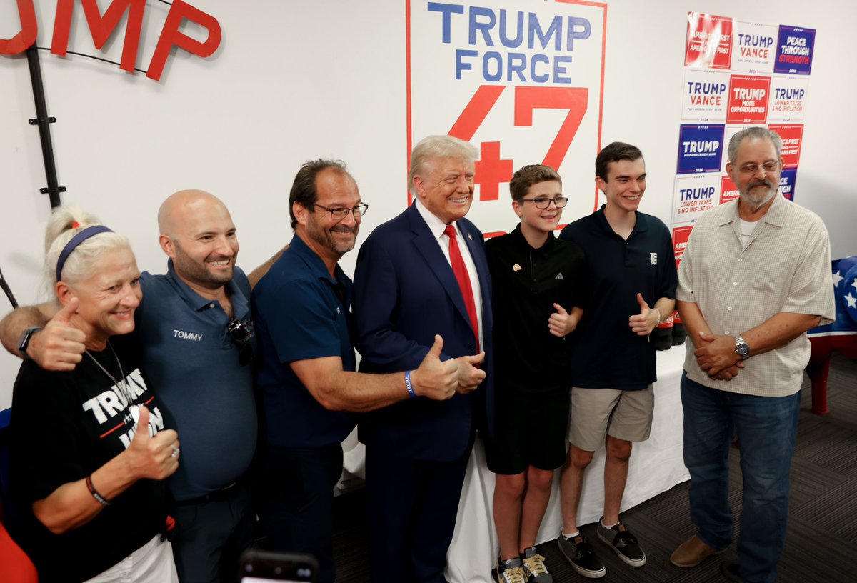 TrumpWarRoom's tweet photo. Today, President Trump…

📍Honored the Abbey Gate 13 at Arlington National Cemetery 

📍 Visited with Vietnamese Americans in Virginia

📍 Addressed the National Guard Association of the United States in Detroit

📍 Visited a Trump 47 Office in Michigan

WHERE’S KAMALA? https://t.co/cKnchWZxxp