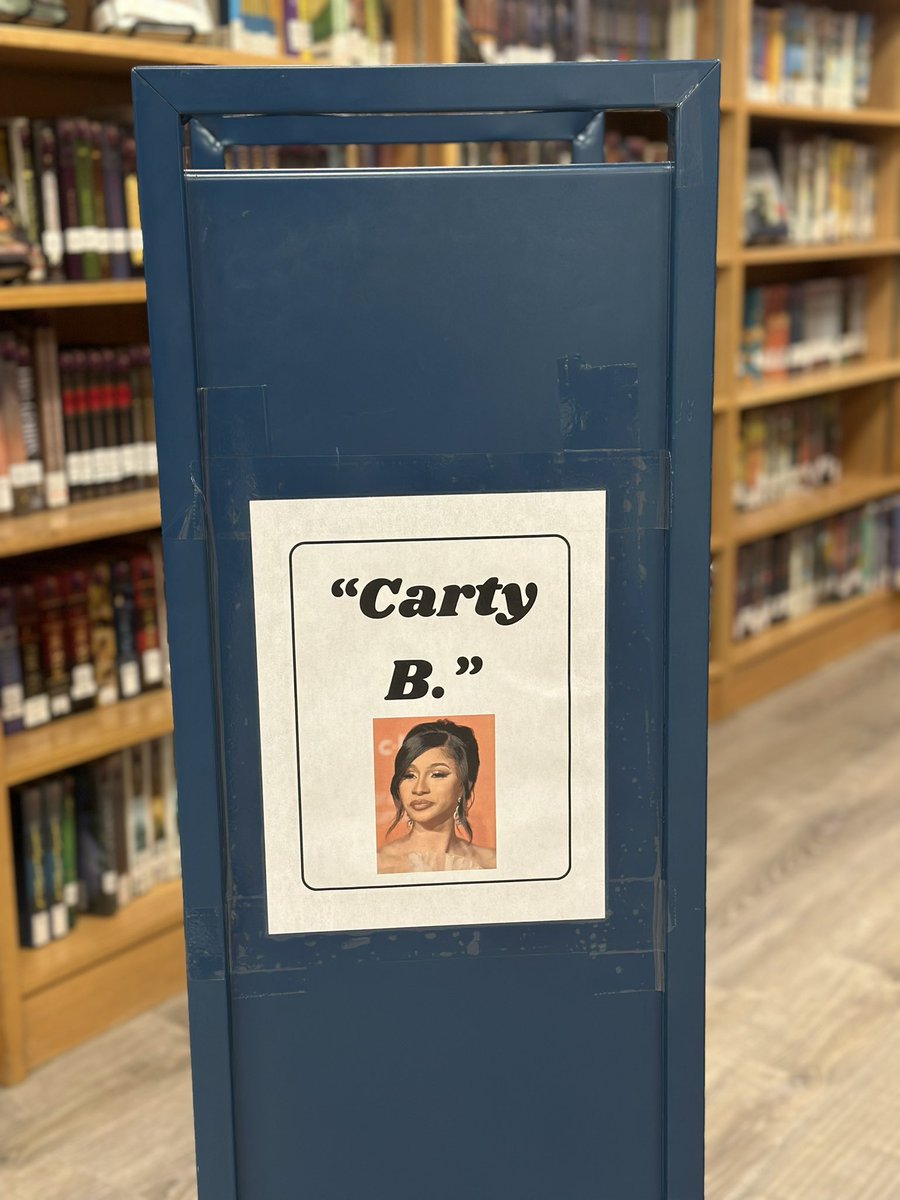 ChrystalBurkes's tweet photo. Our library carts be ✨rollin✨. Shoutout to our library assistant, Emily, for making these for us! 

#middleschoollibraries #middleschoollibrarians #publicschoollibrary #librarytrends https://t.co/ScTXKxfM9R