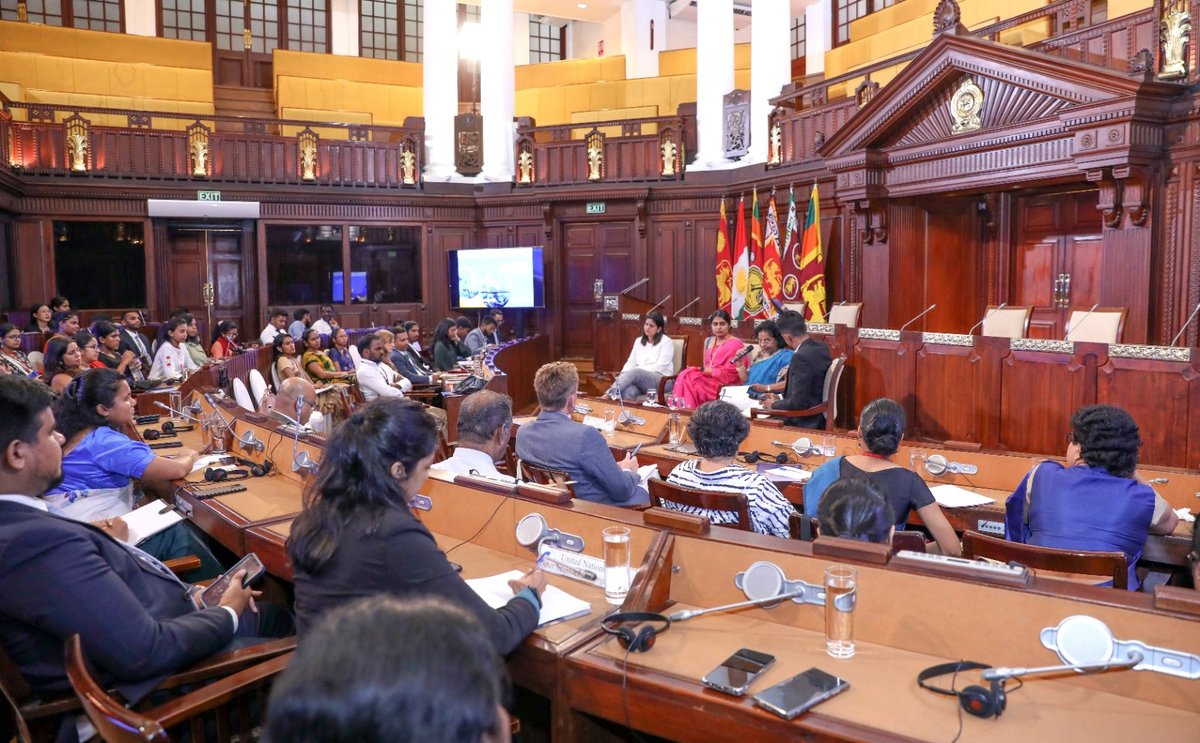 Revolutionist28's tweet photo. It was an honour to moderate this panel discussion on Women, Youth and Future Generations at the National Event for the Summit of Future 2024. 🇱🇰🇺🇳Special thank goes to the Ministry of Foreign Affairs and @UNSriLanka for the invitation.
#SummitoftheFuture #Women #Youth #SDGs #Lka https://t.co/VRROqi6wPZ