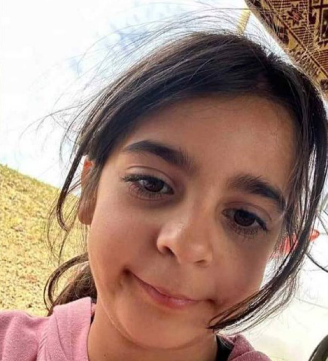SaadetOzkanEfe's tweet photo. Narin 100 metre içinde olmalı.  Evler arandı mı.  Yüreğimizin içinde iyi hisler yok. En yakınlar bile aransın. Bir çocuğun hayatı söz konusu ise oradaki herkesten şüphe edilir. #NarinGüranNerde https://t.co/eKtbVZnaNE