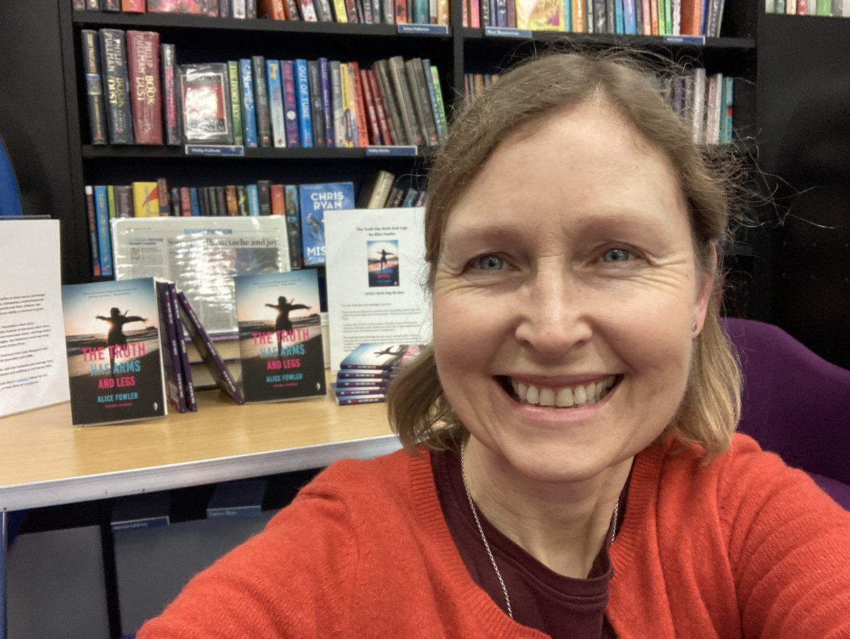 AliceFwrites's tweet image. Help us support our local libraries! Borrow a @Fly_Press book, snap a pic, and use #FlyToLibraries to share your love for these incredible spaces. Every visit counts!