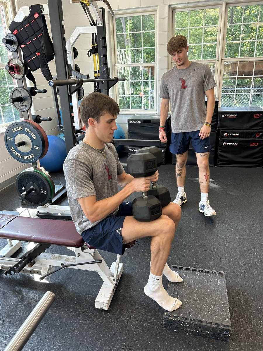 LeeU Men's Basketball tweet media