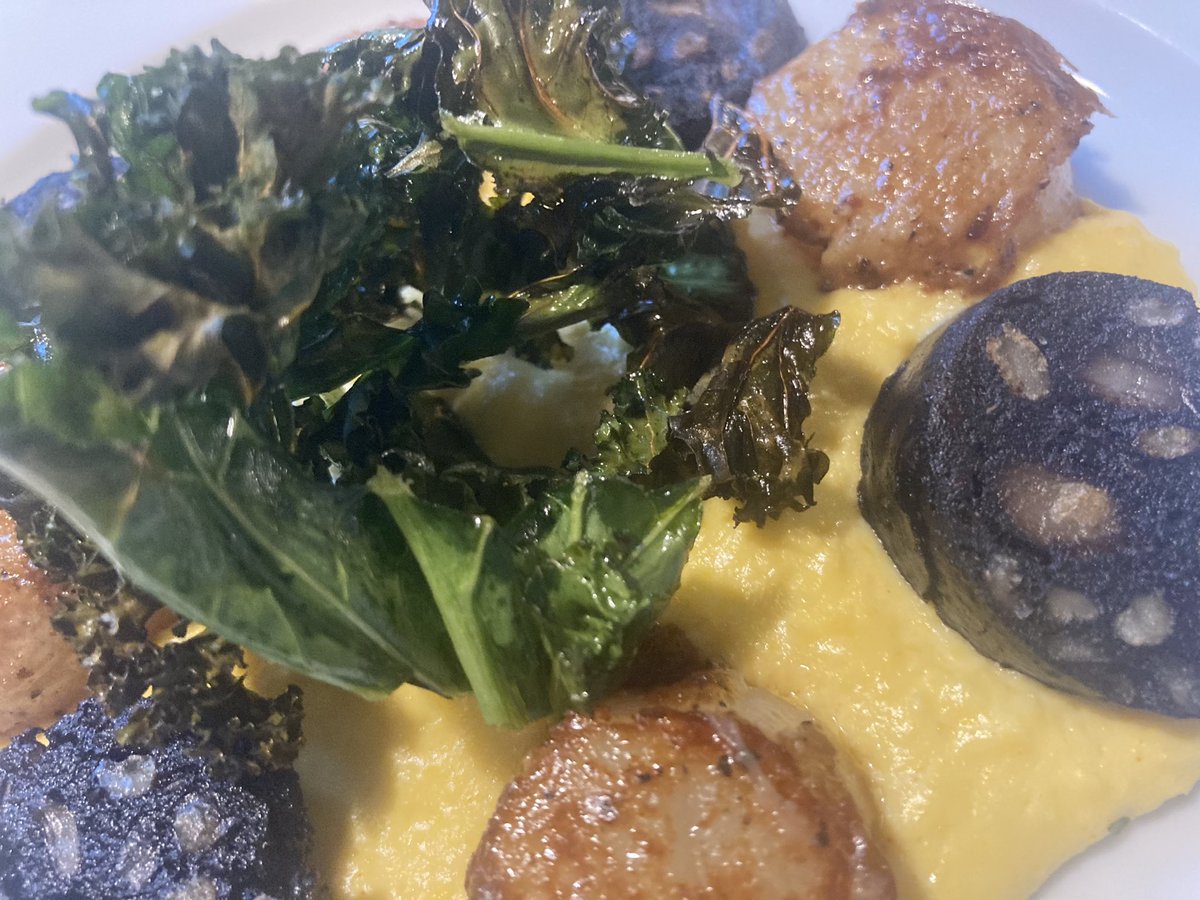 Back from prolonged Hell. Perhaps diving back into it here. And so, here’s a little attempted beauty - a little reclining Bank Holiday Venus (still working on heads…) and a “roast” of scallops, black pudding, crispy kale, and sweetcorn. Onto the season of books and mists…💋xxx