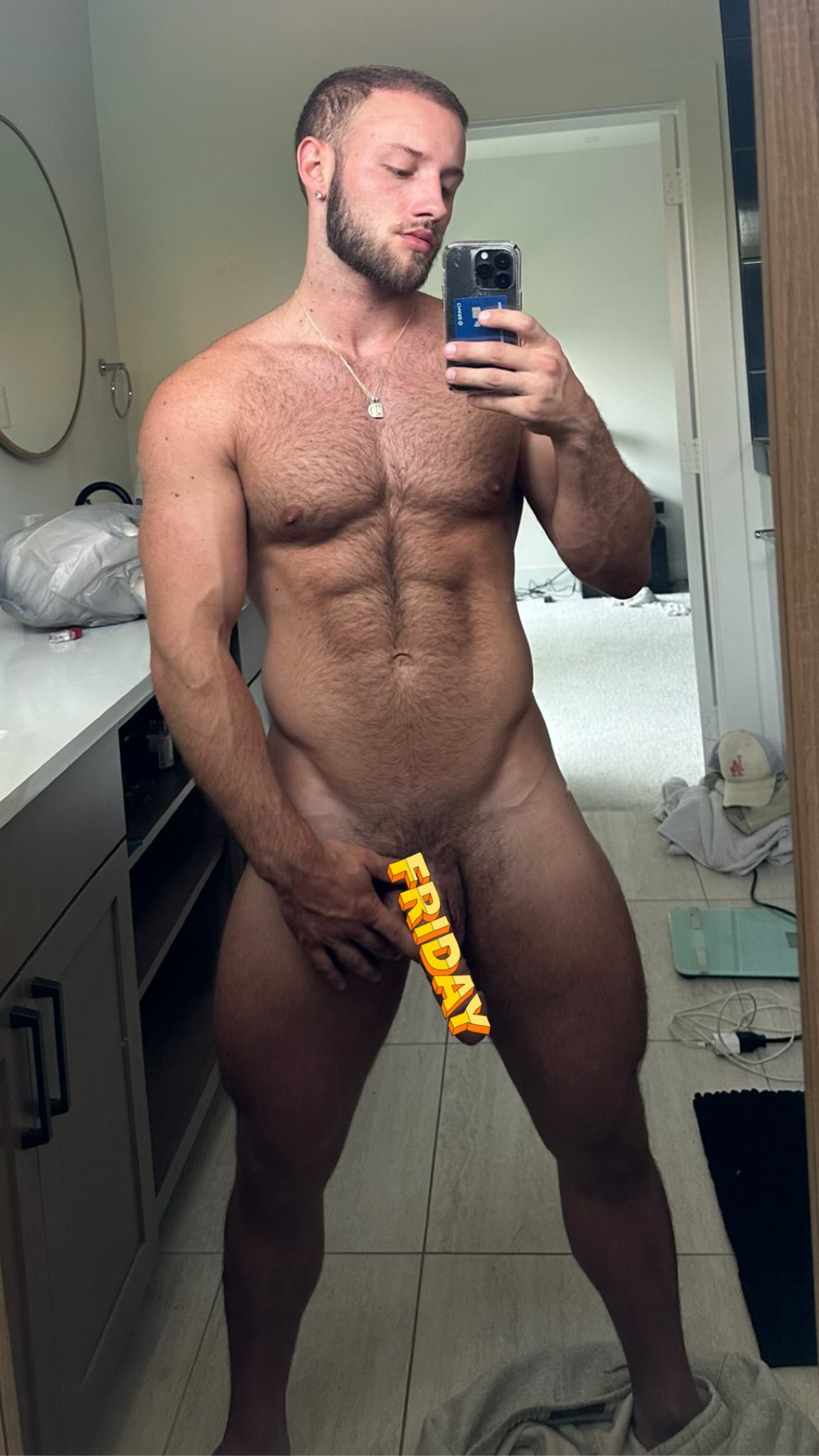 Reilly Golden on X: Happy Monday 😈 fitness t.coug3QpUAZzK  X