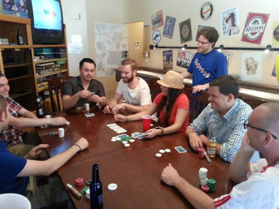 ChadAHolloway's tweet image. I’m gutted to learn of the passing of my friend and poker media colleague Marty Derbyshire. 52 is too young.

I’ve many memories with Marty including this PokerNews home game back in the day. He was seated to my direct right as you can see in this picture. What a fun day that…