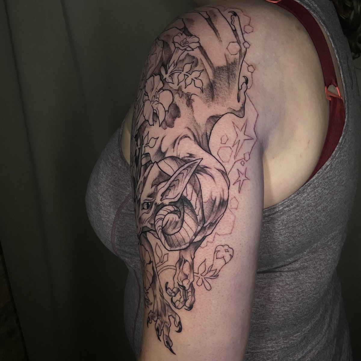 started this the other day— my first fursona tat, adding colour in september? october? idk. sometime. my sense of time is decimated lately 🖤