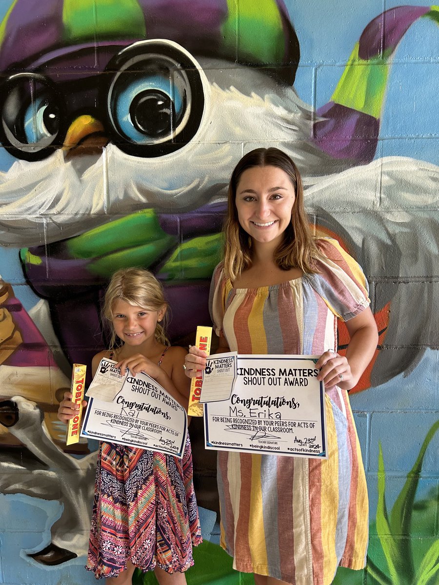 alakaiokauaics's tweet photo. Ho’omaika’i e Kai &amp; Ms. Erika on winning the Kindness Matters Shout Out Award. They are both incredibly kind and were recognized by fellow students and staff members. #kindnessmatters #beingkindiscool #actsofkindness We are proud to be a ⁦@HawaiiCharters⁩ school 😀 https://t.co/FKu6ZFcK0r