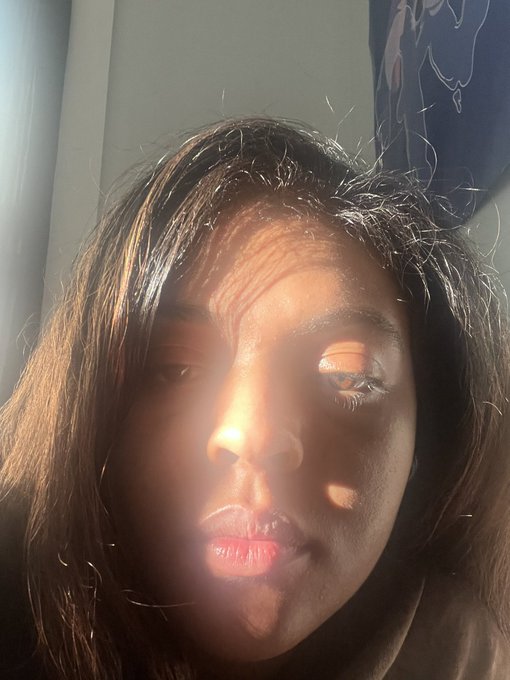 Watch 🤫🤫🤫🫠's leaked NSFW photo on TwXstars