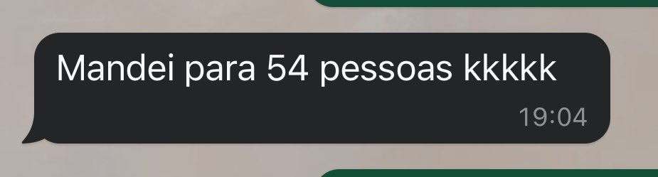 abarimorges's tweet photo. falei pra minha mãe que encaminhar meu reels ajudaria no engajamento e ela 5 minutos depois https://t.co/McAvgRHOcU