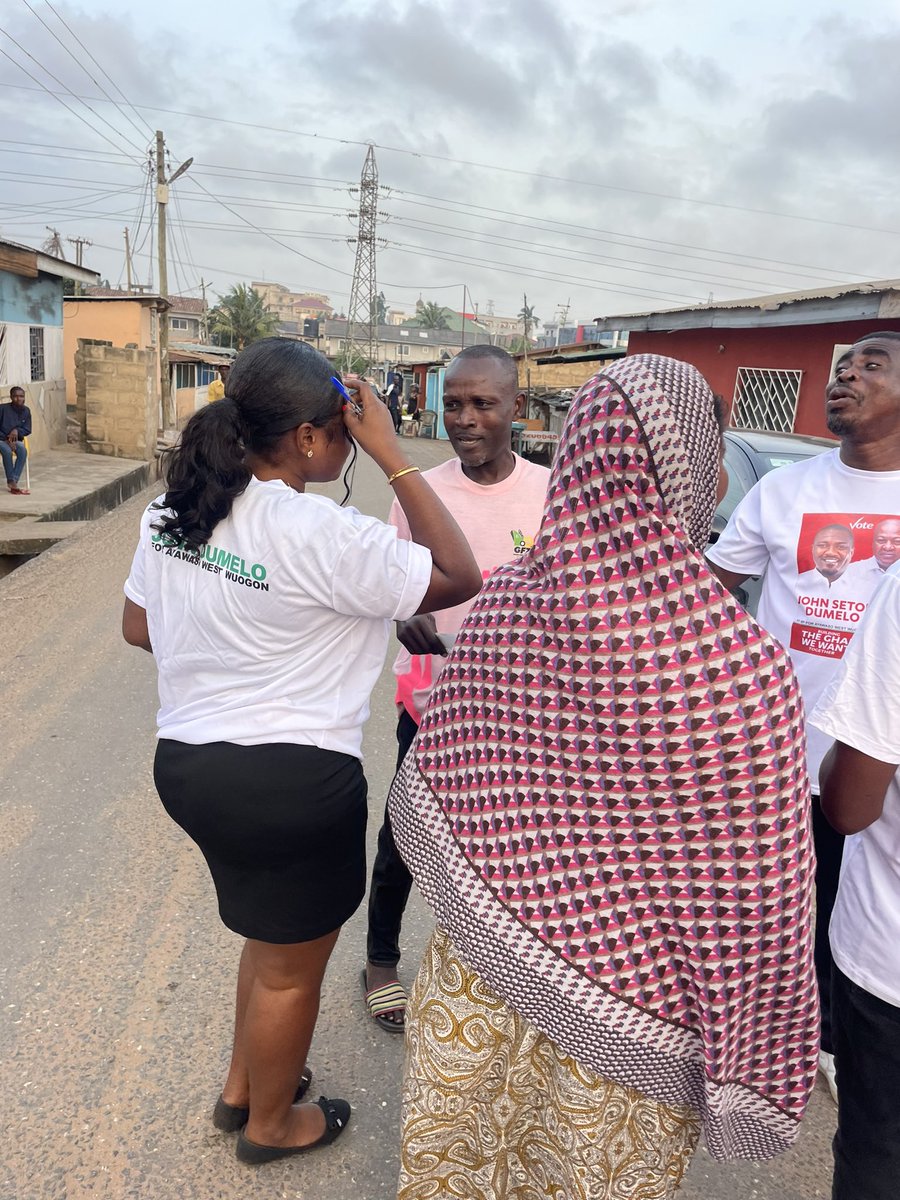 ms_asabea's tweet photo. Door to Door at Ayawaso West Wuogon, connecting with residents and sharing John Mahama and John Dumelo's beneficial policies to build a better Ghana.
@johndumelo
#BuildingTheGhanaWeWant
#ChangelsComing
#TheNextMp https://t.co/UKrVYS92SJ