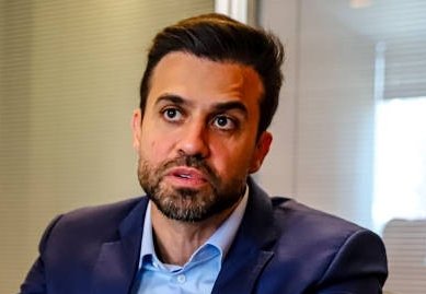 ATENÇÃO: a Folha acabou de divulgar que o Pablo Marçal foi solto pq DELATOU OS SEUS COMPARSAS na quadrilha que mandava e-mails com vírus pra roubar dinheiro das contas dos cidadãos. Quem é o otário que ainda quer entregar o orçamento de São Paulo nas mãos dessa gente?