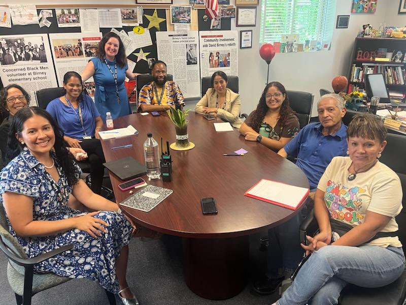 mcpsequityteam's tweet image. Dr. James and Sra. Dominguez's team at Kemp Mill Elementary is ready to make it a great year for the mustangs 🐎 @MsElissaAndrade @ManiyaEquitySpc #EquityOnDayOne #MCPS1stDay
