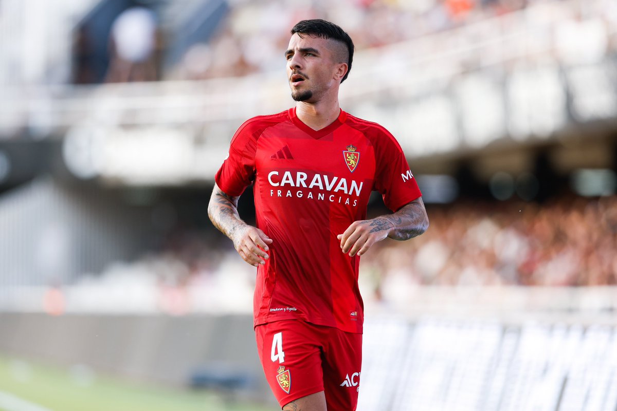 danitasende tweet media