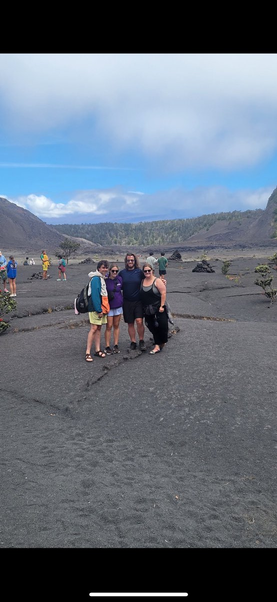 gallunst's tweet photo. Prague, Italy, Hawaii - 40 days, 5 staff, 44 teens 🇨🇿🇮🇹🌺

And now onto year 13 of teaching with two new preps (AP Calc and Algebra 1!) 😍 https://t.co/xJN946hUx9