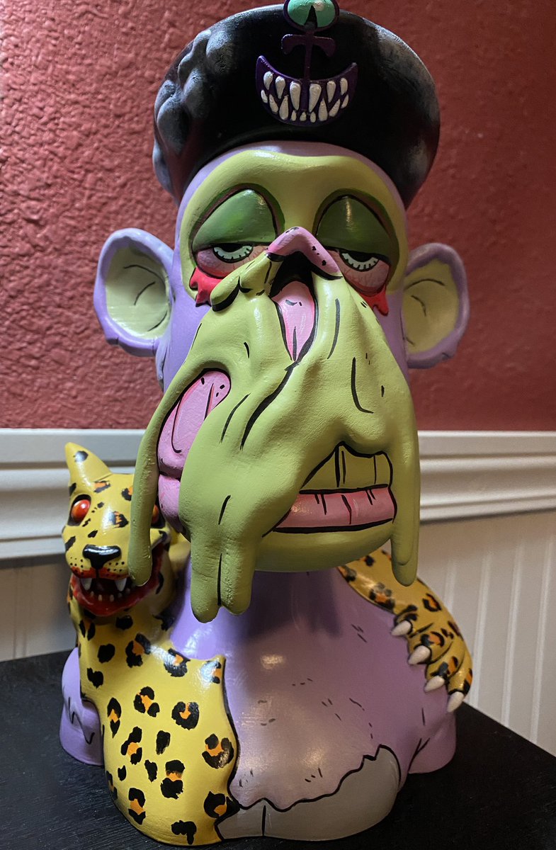 DroManDan01's tweet photo. Shout out to @DreamsClubAr for making a physical representation of my Ape π₯π₯π₯ These pictures really donβt do it justice but I tried π @BoredApeYC #ApeForLife https://t.co/YXPmMjp3Qo
