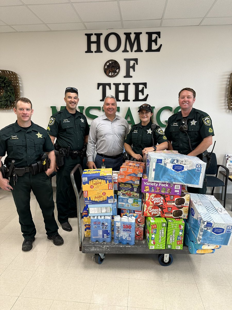 Union Park Elementary OCPS (@unionparkes) on Twitter photo Thank you to Norma Lewis and <a href="/OrangeCoSheriff/">Orange County Sheriff's Office</a> for donating to our food pantry each year! Our Mustang community greatly appreciates it! <a href="/OCPSnews/">ocpsnews</a> <a href="/DrRahim_Jones/">Dr. Rahim Jones</a> Thank you to Norma Lewis and <a href="/OrangeCoSheriff/">Orange County Sheriff's Office</a> for donating to our food pantry each year! Our Mustang community greatly appreciates it! <a href="/OCPSnews/">ocpsnews</a> <a href="/DrRahim_Jones/">Dr. Rahim Jones</a>