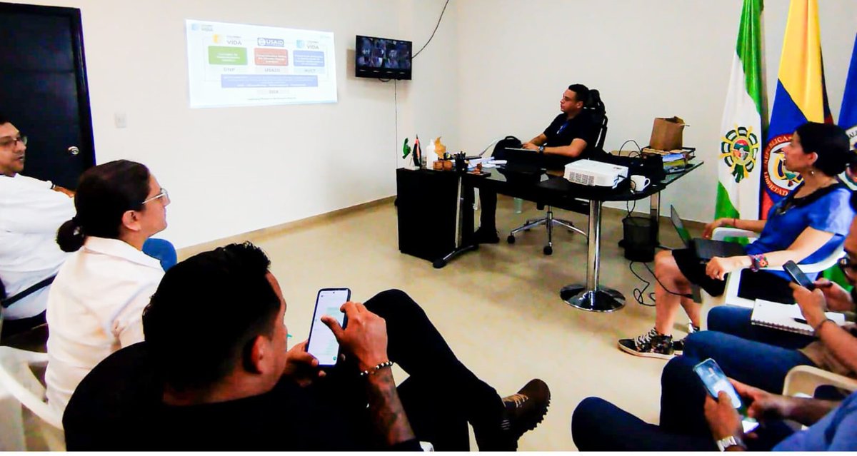 IICAColombia's tweet photo. La iniciativa #CACCI financiada y apoyada por @USAID organizó reuniones estratégicas en los municipios de Manaure, Agustín Codazzi y Curumaní, seleccionados por @Minvivienda para la formulación de proyectos para la protección y conservación de cuencas abastecedoras. https://t.co/Dbxm7qfgnN