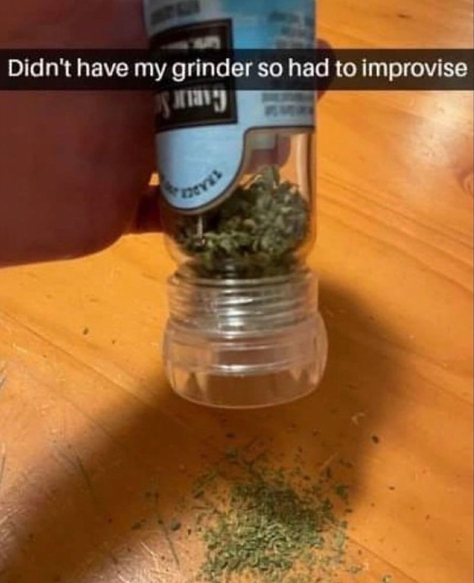 WeedPorns's tweet image. Gotta do what you gotta do