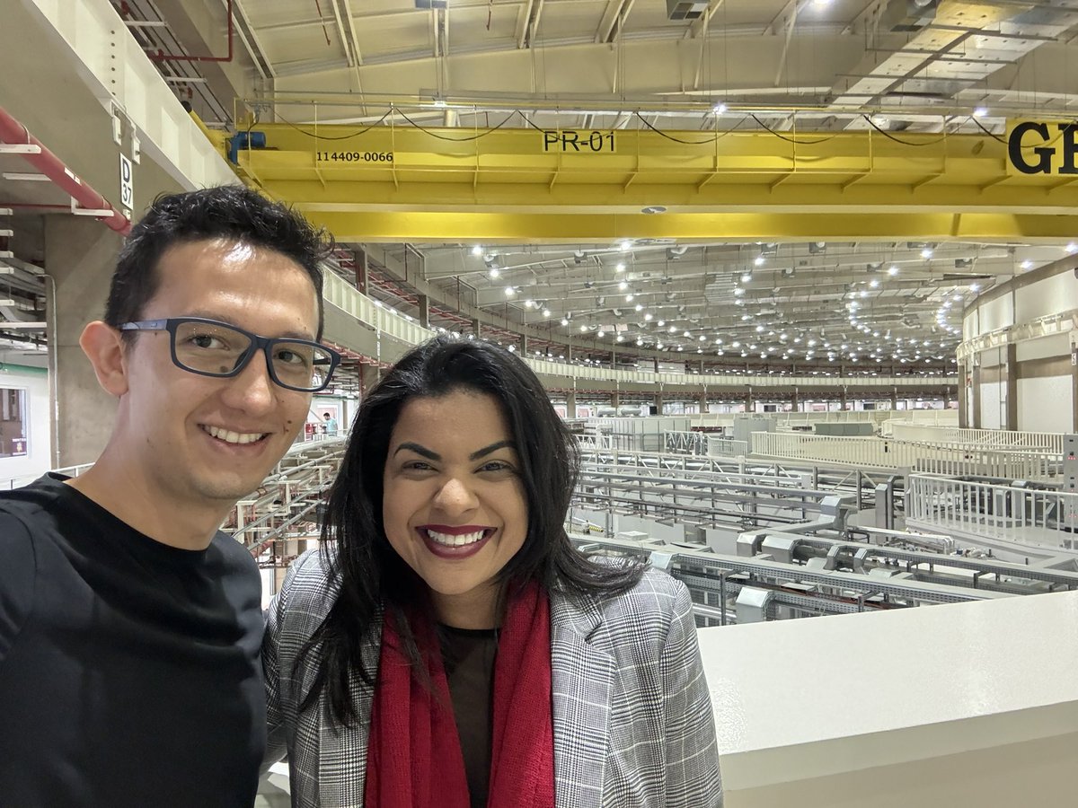 Nice visit to the Sirius synchrotron in Campinas.
Thanks a lot to Dr. Ingrid Barcelos, leader of the Laboratório de Amostras Microscópicas for receiving me. It was an amazing tour, I really enjoyed it.