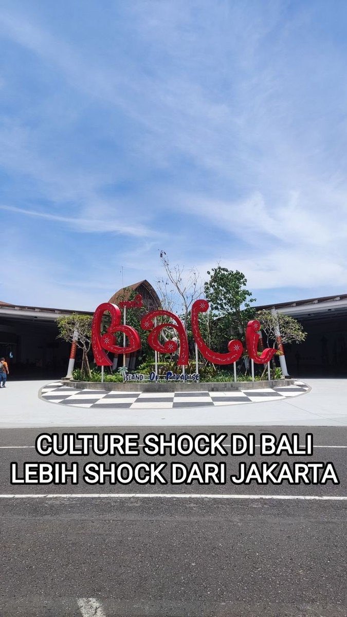 mowtly's tweet image. Culture shock di Bali beda sama Jakarta, lebih shock di Bali

Sebelum ke bali mending baca dulu dah😭😭