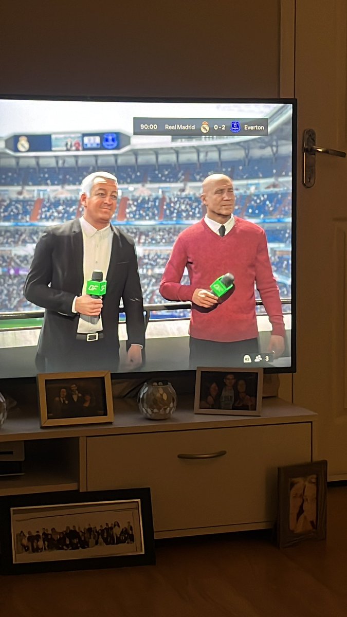 Playing fifa can only dream of this happening 🤣🤣🤣🤣