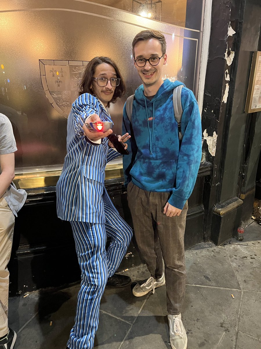 can't be a doctor who event without meeting the suit themselves <a href="/AMadmanNotABox/">-𝐉𝐀𝐌𝐈𝐄- | ♟️</a>