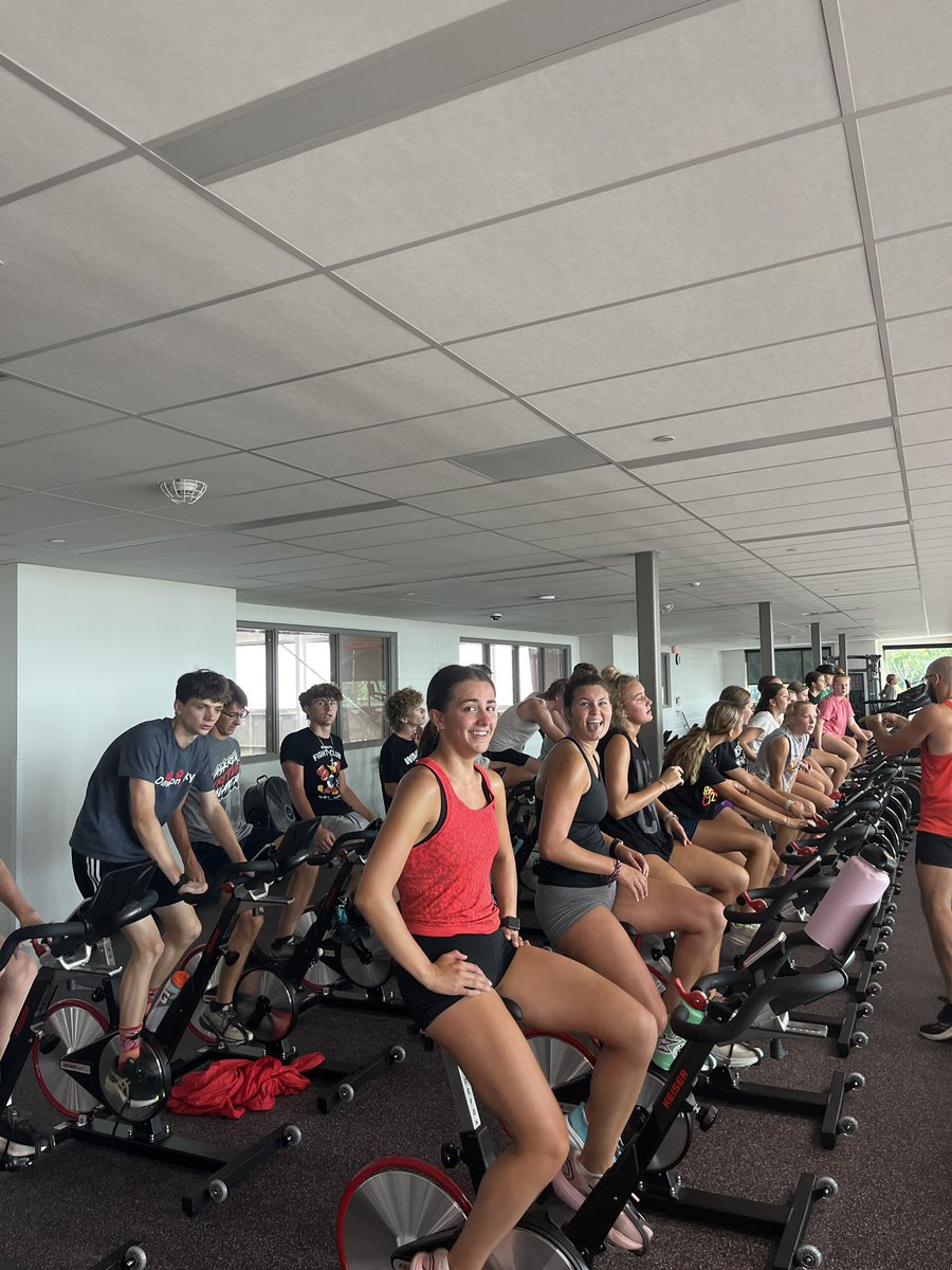 We are thankful for our new amazing facilites as we navigate the heat. 
<a href="/MHSBavlnka/">Andrew Bavlnka 🇺🇸</a> <a href="/1WarriorMHS/">1WARRIOR</a> <a href="/MNSDIrvine/">Todd Irvine</a>