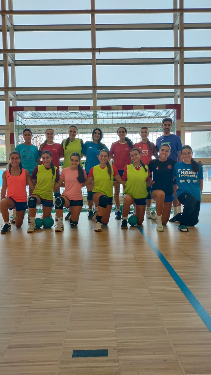 Buenas noches!!👋🏼

Hoy, lunes 26/08, nuestros 3 equipos de Liga Vasca (Cadete, Juvenil y Senior) han comenzado con sus respectivas pretemporadas🥵

Durante este mes, iremos informando de los partidos de nuestros equipos  🤾🏻‍♀️🤾🏻‍♂️🔜.
Seguro que merece la pena!💪🏼🚀
Aupa San Adrian!!💛