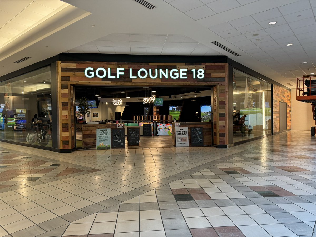 the newbury comics where i was put onto modern baseball is now a golf simulator