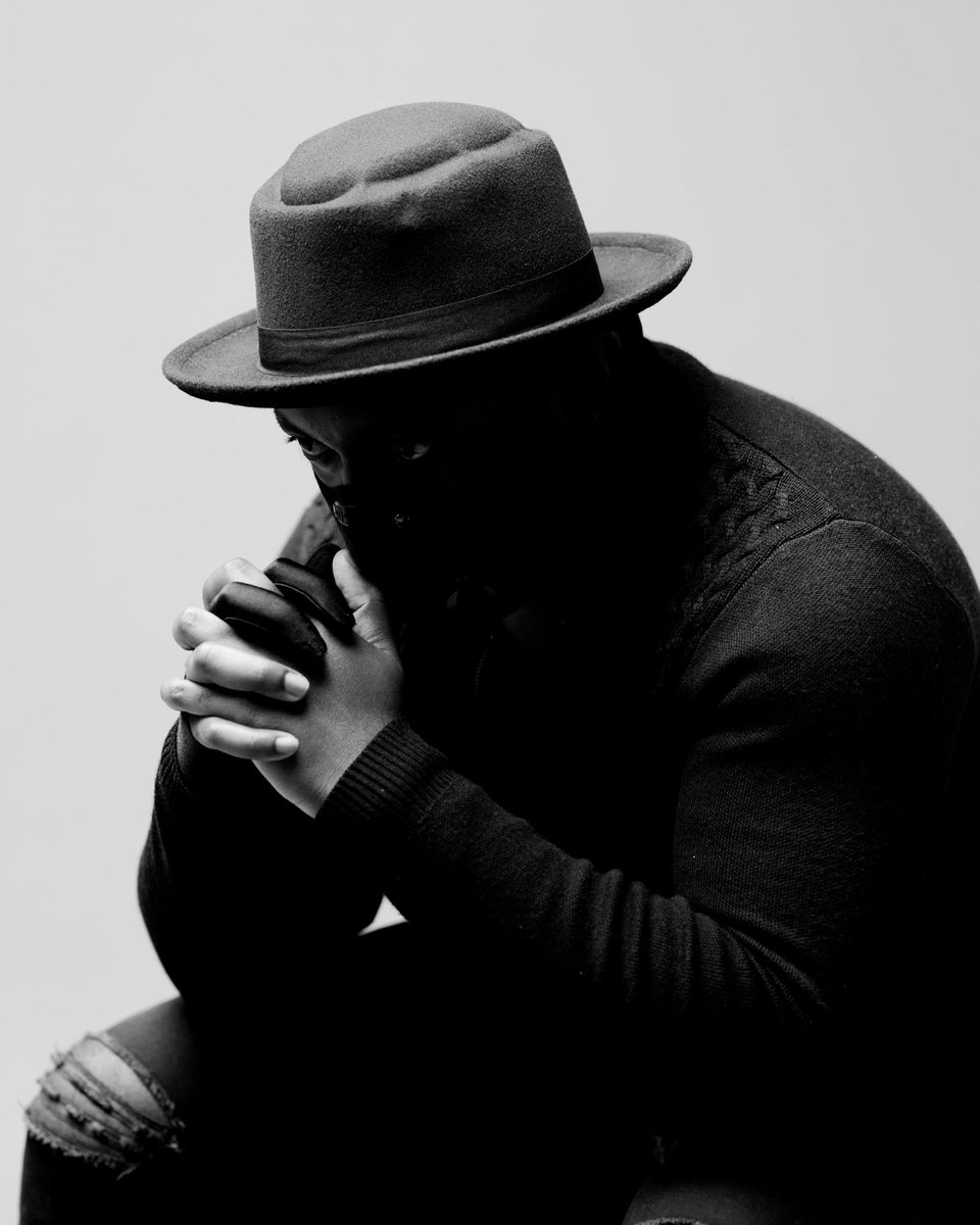 Stop_That_RBD's tweet photo. “But I no mind losing some thousands. Take buy lappie I go use for my house inside. I dey fraud all these fools when I’m browsing. From Ghana to Spain…”
https://t.co/kJMSMfFkee
#AddictsAnonymous 📀 https://t.co/YWrtD3OtGZ