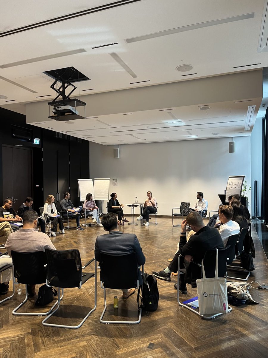 GuateActiva's tweet photo. Nuestro director @RodrigoDavid_ participó por dos semanas en el programa "Strengthening the Impact of NGOs and Think Tanks: Leadership, Strategy and Policy-Making".

En @IAF_Gummersbach junto a líderes de organizaciones liberales de  diferentes partes del mundo. https://t.co/6sLQ98UX9f