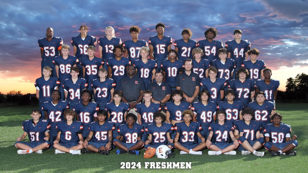 OEFootballboost's tweet photo. Welcome to Hawks Football, Freshmen! https://t.co/2KgjAbTHA2