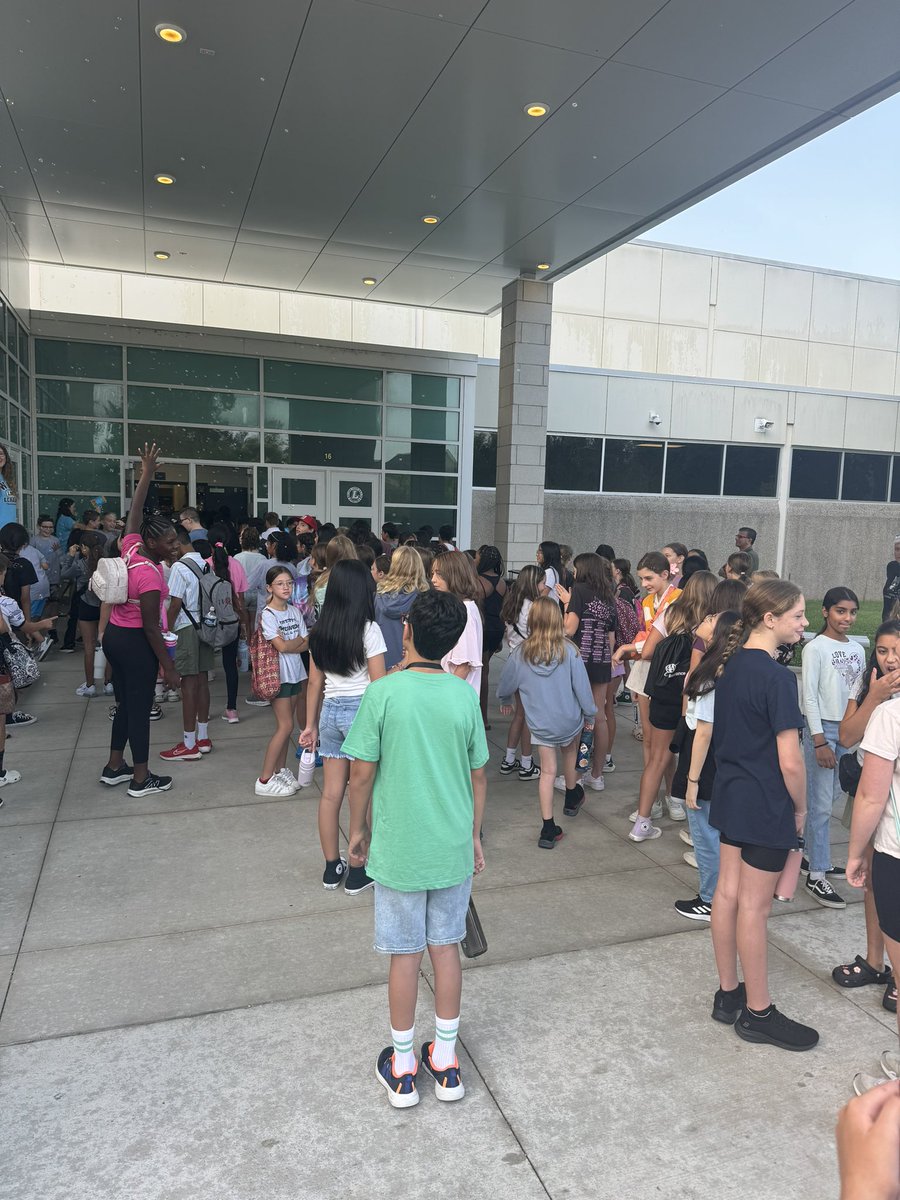 bzawislak5's tweet photo. Such a special day @LarsonMS welcoming our 6th graders to the Rebel community at WEB Day! Special thanks to @MissMendola @MrsParkerLMS and all our WEB Leaders for bringing the energy and showing our students what it means to be #LarsonSTRONG https://t.co/JE8jzPGSWo
