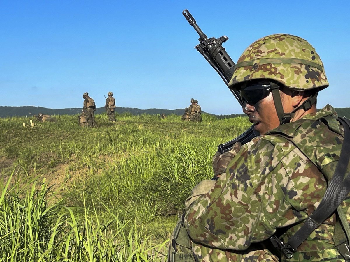 3d_Marine_Div's tweet photo. Our #Marines alongside Japan Ground Self-Defense Force members execute a squad size attack range during #ResoluteDragon24. #RD24 is an annual bilateral exercise in Japan that strengthens the combined capabilities and bilateral interoperability of U.S. Marines and JSDF personnel. https://t.co/EG52pU4U5V