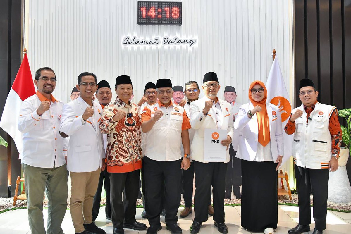 PKSejahtera's tweet image. PKS Umumkan Ruhamaben-Shinta untuk Pilkada Tangsel dan Amarullah-Bonnie untuk Pilkada Tangerang

pks.id/content/pks-um…