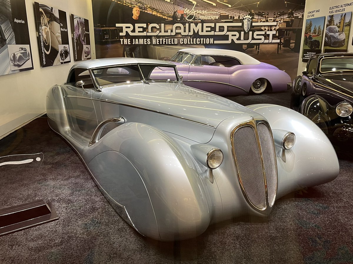 Marco35117419's tweet image. @PapaHetlive @papahetfield81 #Metallica                                                  Does he drive these things or just sit n admire them!?! 😍 #TheWynn #LasVegas