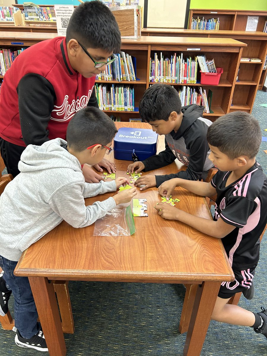 Mrs. Simons ❤️s Books tweet media