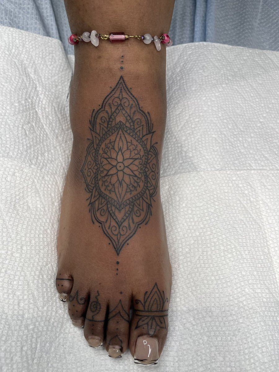 snowblvck_'s tweet photo. Foot tatt foot tatt!! 😮‍💨 do u think u could sit through this? 
September books open for LA ✨ 
https://t.co/Mrye69NXvE https://t.co/vSbRepTinl