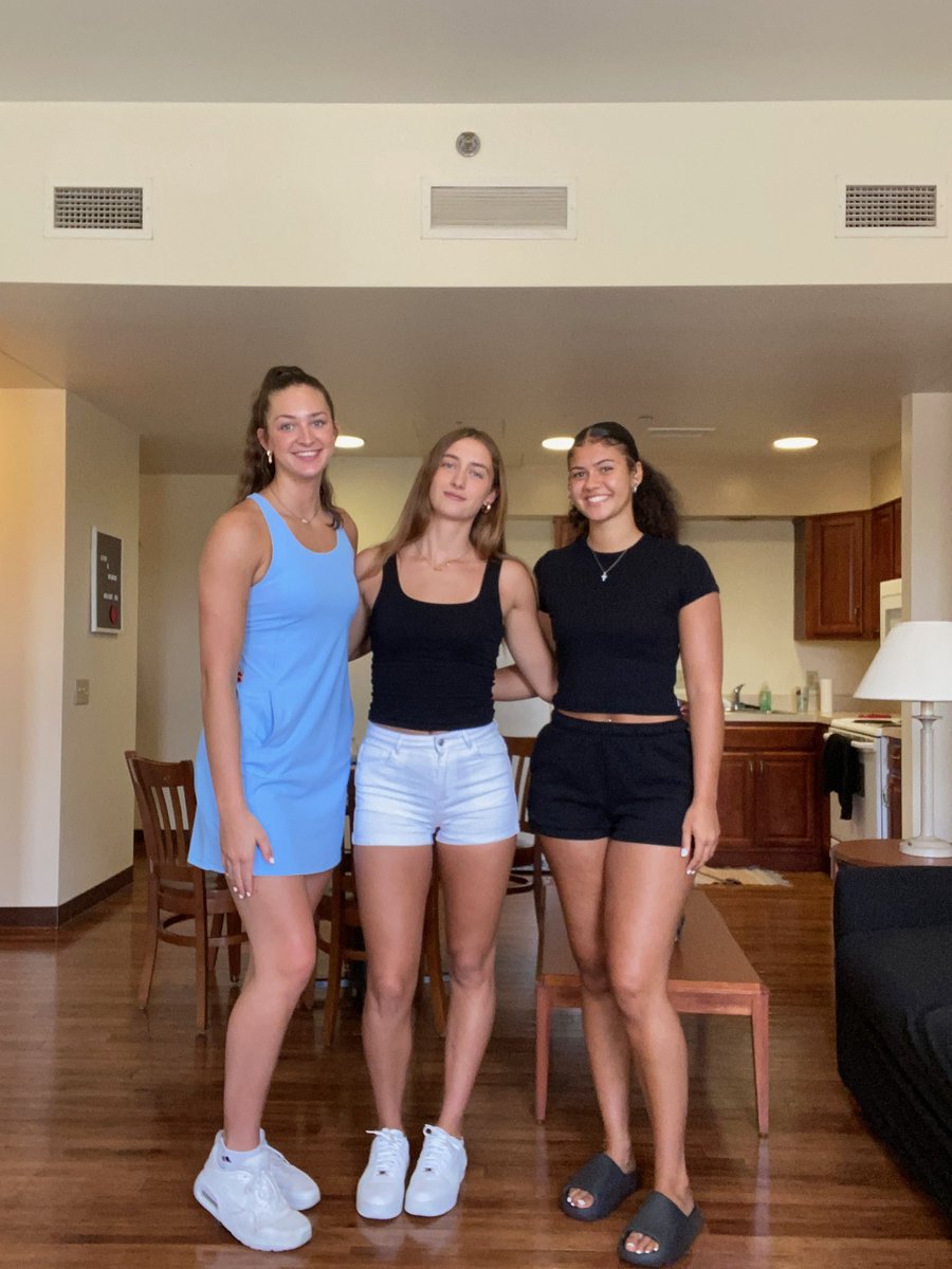 MiamiOH_WBB's tweet photo. First day of classes and the student athlete welcome back event was a success!🤩✅

#RiseUpRedHawks https://t.co/fALQVzffTU