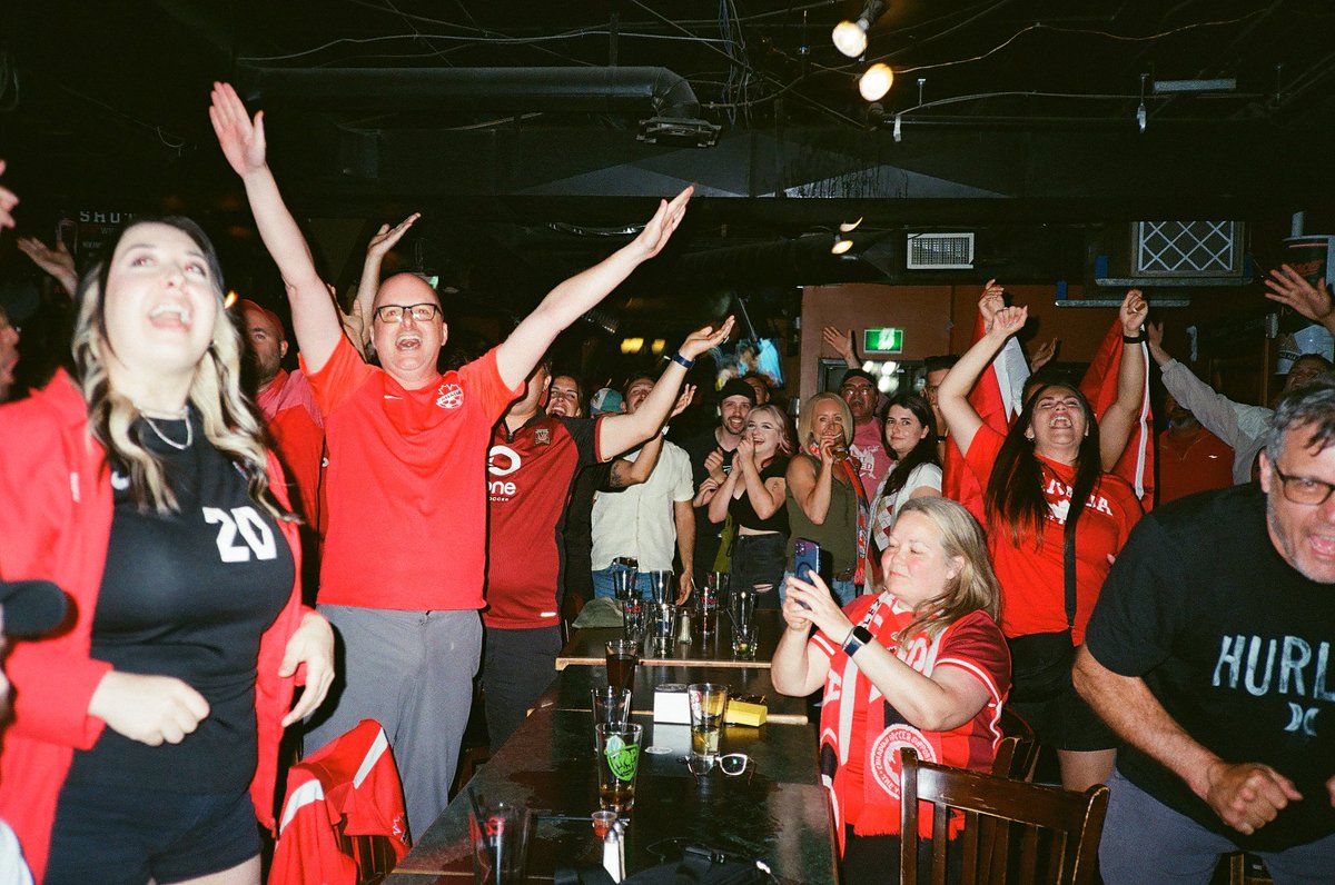 OGMangoboi's tweet photo. Throwback to the Canada win against Venezuela in Copa America at Kings Head pub in Winnipeg.  #filmphotography https://t.co/nRv0wEiqEX