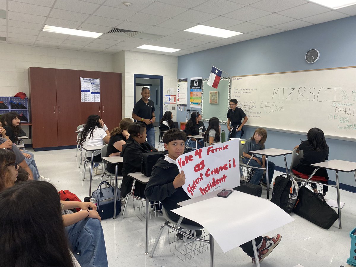 Thank you all for joining us for our STUCO/Yearbook mtg. Hawks make sure to pay attention to those posters in the hallway and vote for our future cabinet members starting on Wednesday. #WeAreClintISD #HawkStrong_CISD <a href="/HMSHAWKS_CISD/">Horizon Middle School</a>
