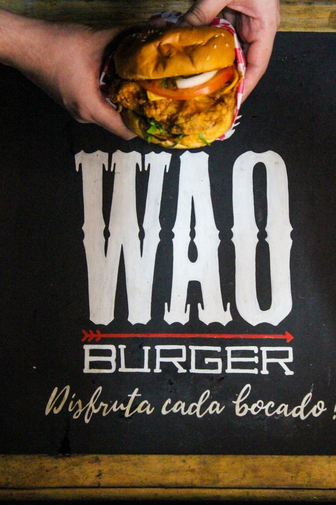 En Wao Burger tenemos una gran variedad de combos de hamburguesas, enrollados, perro calientes y pepitos 😱 son perfectos para compartir o darte un gusto.

🔔 Estamos activos a partir de las 6:30 p.m.
📍 Estamos ubicados detrás de la torre movistar.
🛵 Tenemos delivery y pick up.