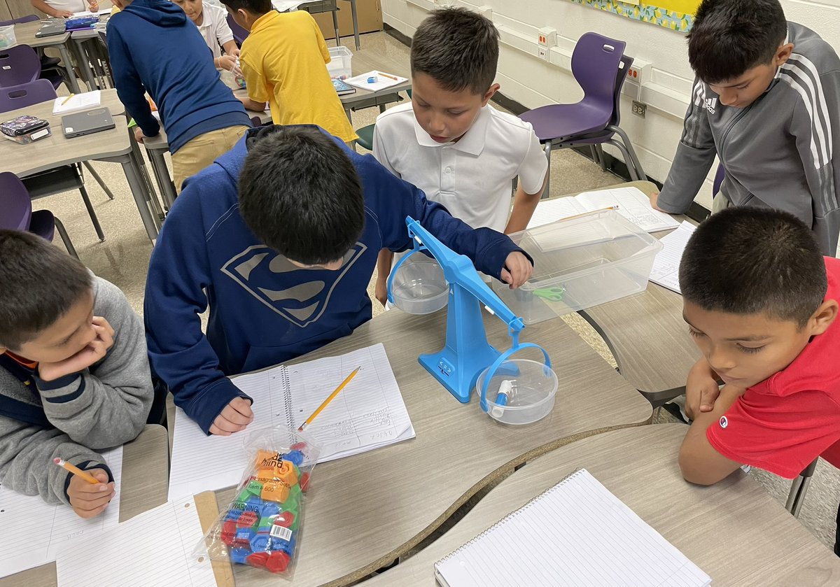 I LOVE SCIENCE!! It made my teacher heart HAPPY to see my scholars engaged from start to finish in our HMH Into Science lab today! #LabsAllWeek <a href="/jonivaraHMH/">JoniVara</a> <a href="/PeralesESchool/">Perales STEAM Elementary School</a>