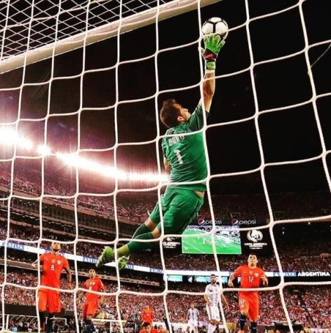 Darth_Jam's tweet photo. Se retira Don Claudio Bravo. 

Gracias por tanto @C1audioBravo https://t.co/6nHUarwOr0