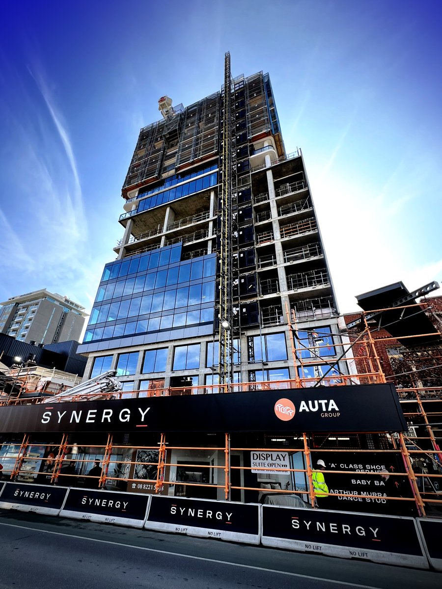 SynrgyConstruct's tweet photo. The transformation continues at Victoria Tower as the facade installation progresses beautifully, maximising the opportunity right to the underside of screens and around the builder's hoist cavity. https://t.co/ftpUfxtTPb