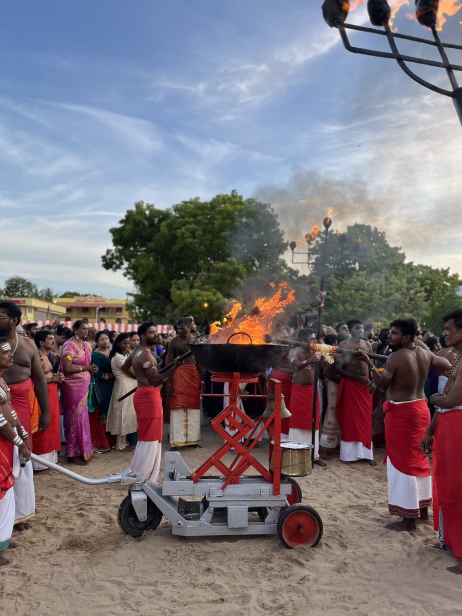 thayabala01's tweet photo. நல்லூரான் கார்த்திகை உற்சவம் 🙏 #nallur https://t.co/S8YqjaY7HG