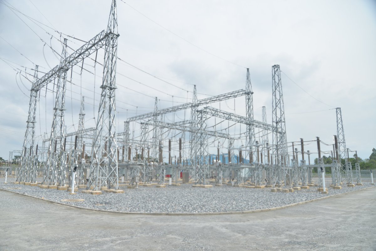 ERA_Uganda's tweet photo. #ESIInfrastructure
The 80MVA 132/32kV Nebbi Substation, recently commissioned by H.E. @KagutaMuseveni , is a pivotal component of @uetcl infrastructure. This substation plays a crucial role in enhancing the Reliability and Quality of Electricity supply, significantly accelerating access to power in the West Nile Region.