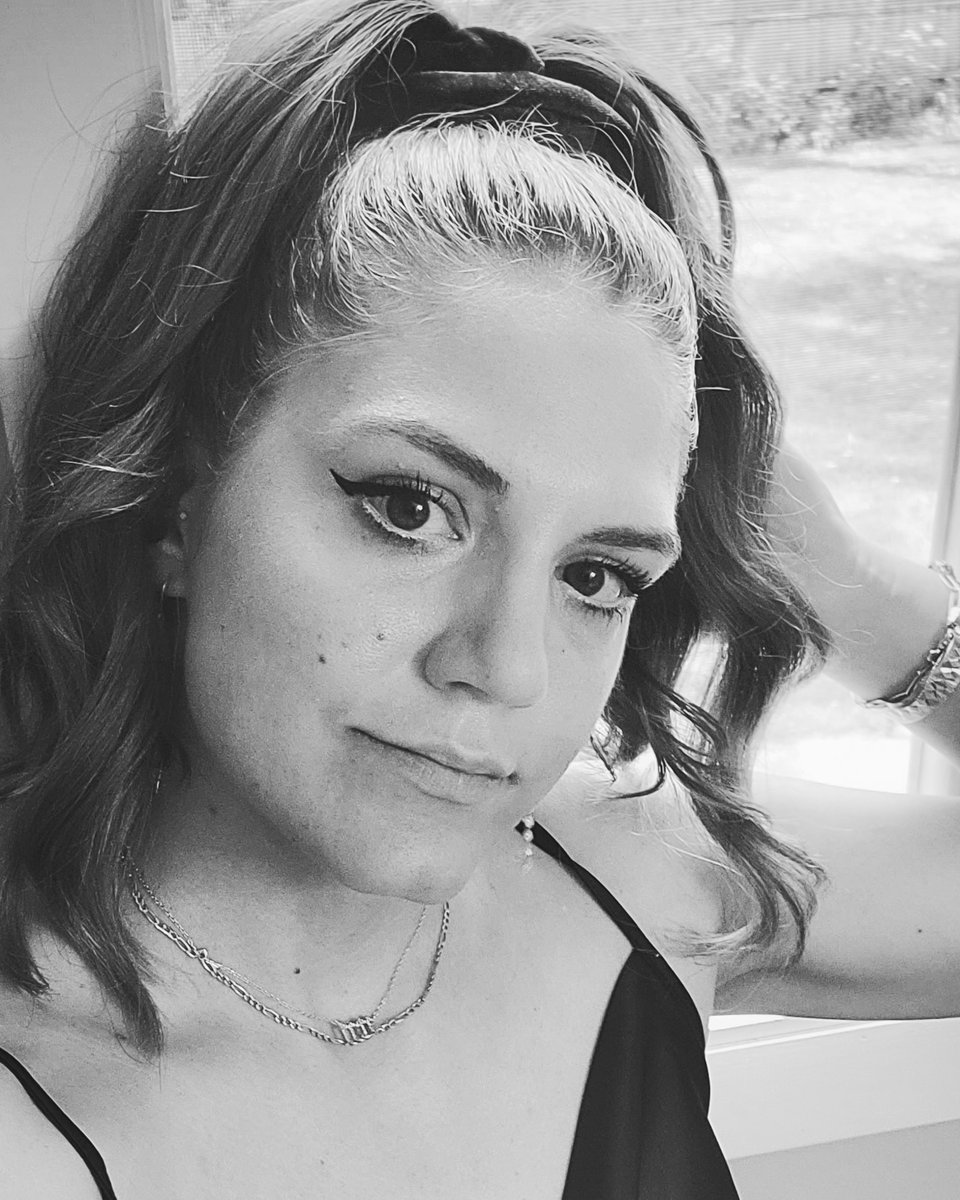 midwestlover_'s tweet photo. ✨Kiss me hard before you go
Summertime sadness
I just wanted you to know
That baby, you the best✨ https://t.co/i7RbGWv5tL